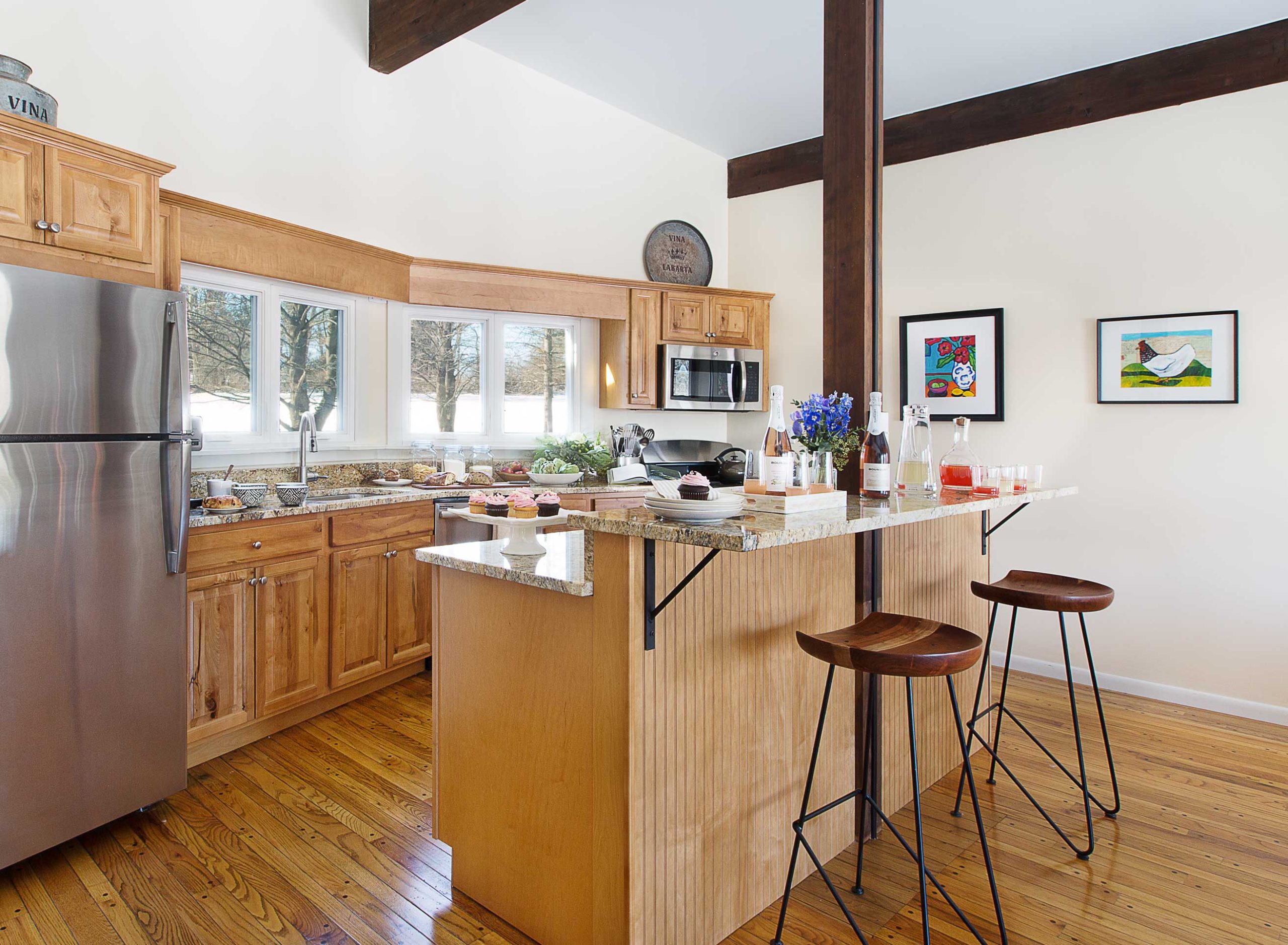 Plenty of counter space for entertaining, or preparing an intimate dinner with plenty of room for inspiring creations.